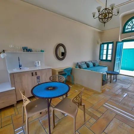 Splendid Santorini 1 Bedroom Princess Outdoor Hot