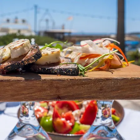 Splendid Santorini 1 Bedroom Princess Outdoor Hot Oia