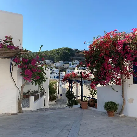 Splendid Santorini 1 Bedroom Princess Outdoor Hot Vila Oia